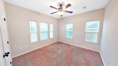 1202 Oney Hervey Dr in College Station, TX - Building Photo - Building Photo