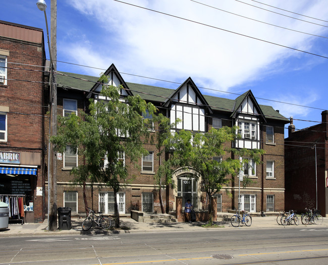 1094 College St in Toronto, ON - Building Photo - Building Photo