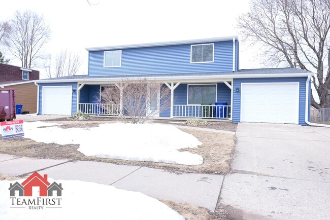 2022 Terry Ln in De Pere, WI - Building Photo - Building Photo