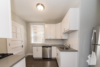 5045 N Damen Ave in Chicago, IL - Building Photo - Building Photo