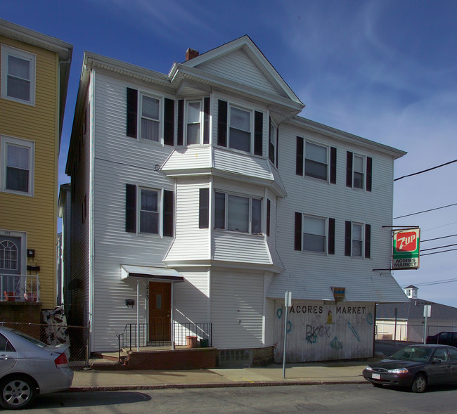 303 William St in Fall River, MA - Building Photo - Building Photo