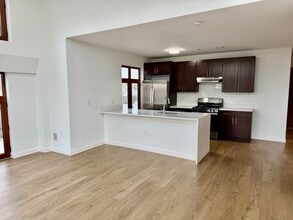 226 Gramatan Ave, Unit 8A in Mount Vernon, NY - Foto de edificio - Building Photo