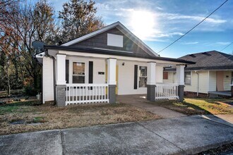 1012 Coulter St in Clarksville, TN - Building Photo - Building Photo