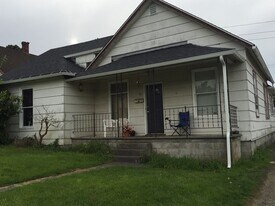 1127 High St in Bellingham, WA - Building Photo