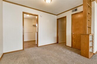 205 Tullahoma Dr in Edmond, OK - Building Photo - Building Photo