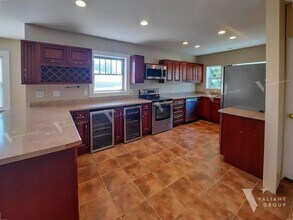 710 E Locust St in Springfield, MO - Building Photo - Building Photo