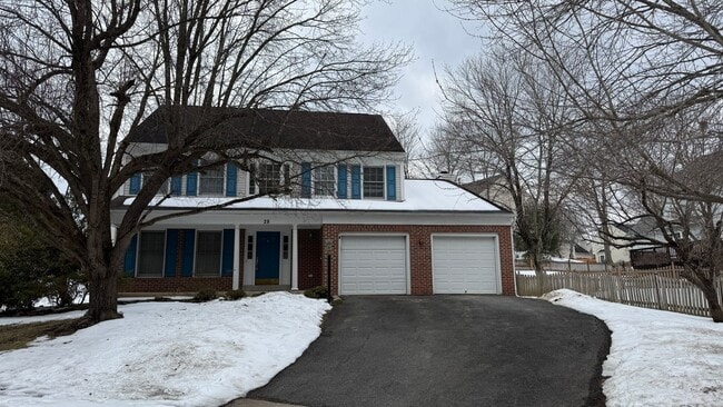 property at 28 Westbrook Ln