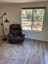 19536 River Woods Dr in Bend, OR - Building Photo - Building Photo