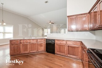 660 Herring Rd in Grayson, GA - Building Photo - Building Photo