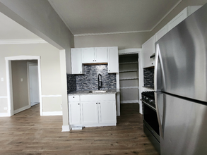 7848 S Burnham Ave in Chicago, IL - Building Photo - Building Photo