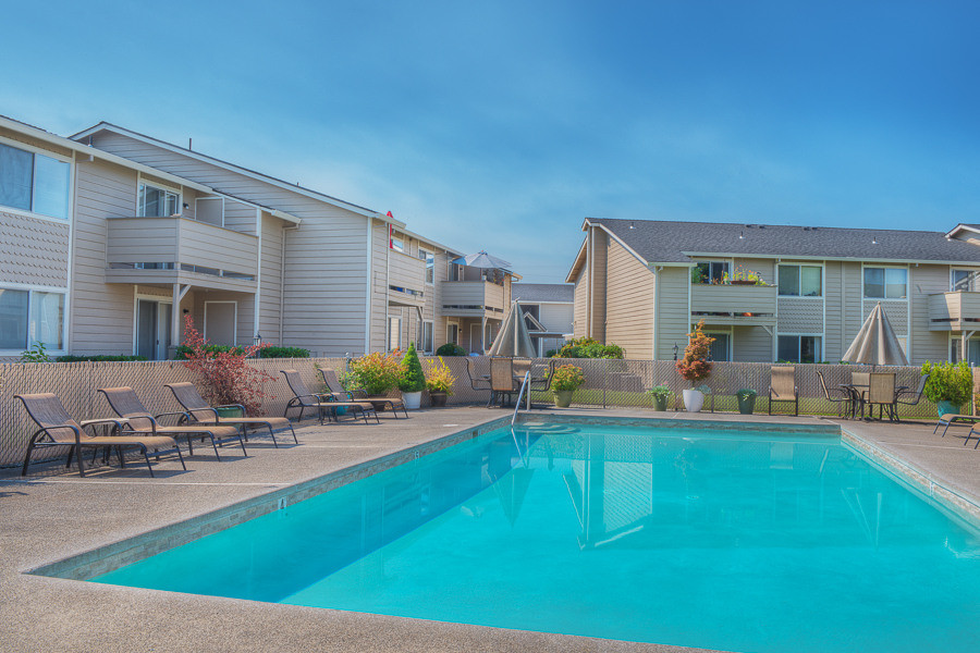 Morningside Apartments in Medford, OR - Building Photo