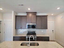 123 Ted Dr in Mauldin, SC - Building Photo