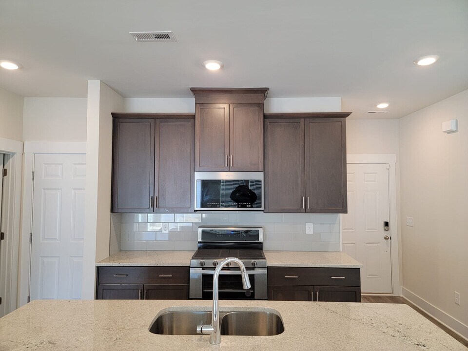 123 Ted Dr in Mauldin, SC - Building Photo