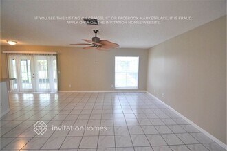 1624 Carter Oaks Dr in Valrico, FL - Building Photo - Building Photo