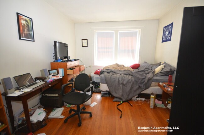 128 Washington St, Unit 56 in Boston, MA - Building Photo - Building Photo