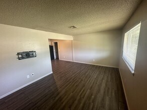 1452 NE 11th St in Oklahoma City, OK - Building Photo - Building Photo