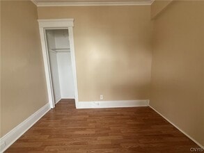 1332 Oak St in Syracuse, NY - Building Photo - Building Photo