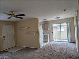 713 Anne Ln in Henderson, NV - Building Photo