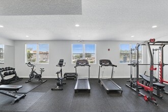 Sandlake Palazzo in Orlando, FL - Foto de edificio - Building Photo