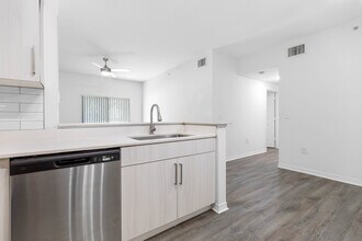 Kitterman Woods in Port St. Lucie, FL - Foto de edificio - Building Photo