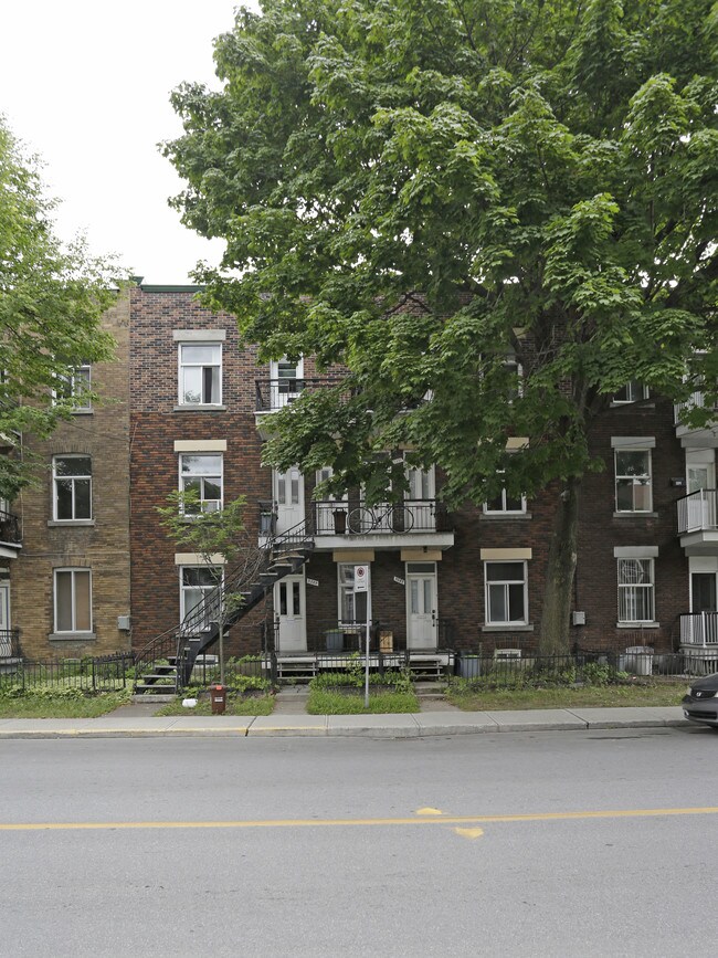 3287-3297 De Verdun Rue in Montréal, QC - Building Photo - Building Photo