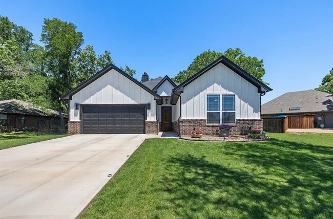 property at 1418 Cheyenne Trl