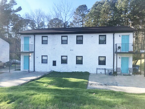 2803 S Roxboro St in Durham, NC - Building Photo - Building Photo