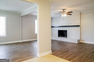 302 Wren Cir in Austell, GA - Building Photo - Building Photo