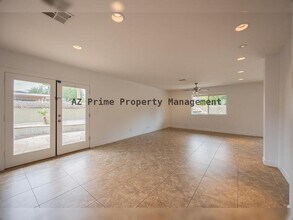 5301 N 43rd Pl in Phoenix, AZ - Building Photo - Building Photo