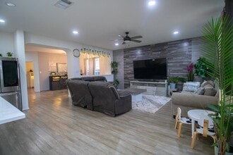 2105 Ebony Dove St in Round Rock, TX - Building Photo - Building Photo