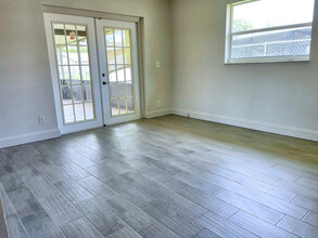 4755 Arthur St in Palm Beach Gardens, FL - Building Photo - Building Photo
