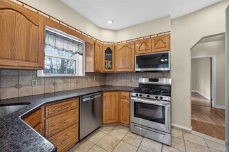 3 Woodmere Ln in Glenwood Landing, NY - Building Photo - Building Photo