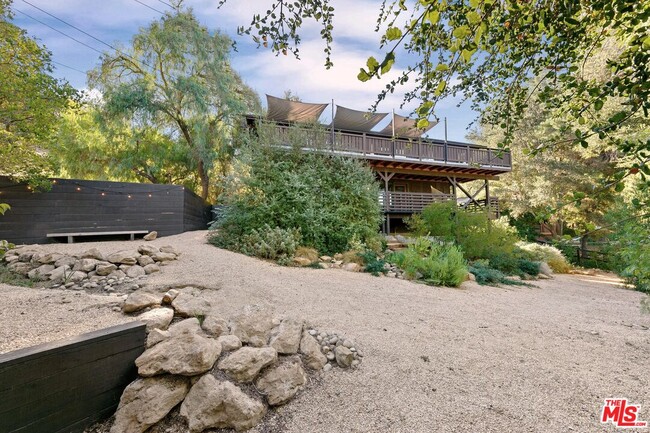 property at 625 Reithe Ave