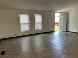 1711 Grant St in Huntington, IN - Building Photo