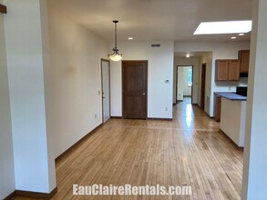 405 Wisconsin St, Unit 405.5 in Eau Claire, WI - Building Photo - Building Photo