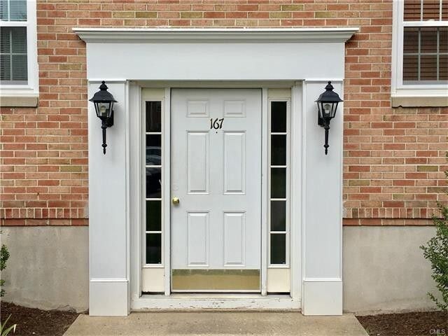 167 Heritage Hill Rd in New Canaan, CT - Building Photo - Building Photo