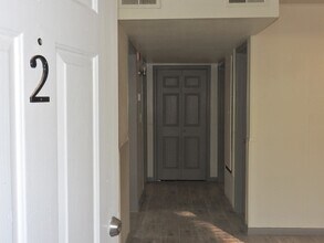 408 E Coombs St in Alvin, TX - Foto de edificio - Building Photo