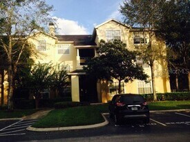 2632 Robert Trent Jones Dr in Orlando, FL - Building Photo