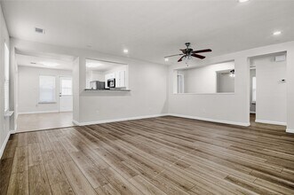 29514 N Legends Bend Dr in Spring, TX - Building Photo - Building Photo