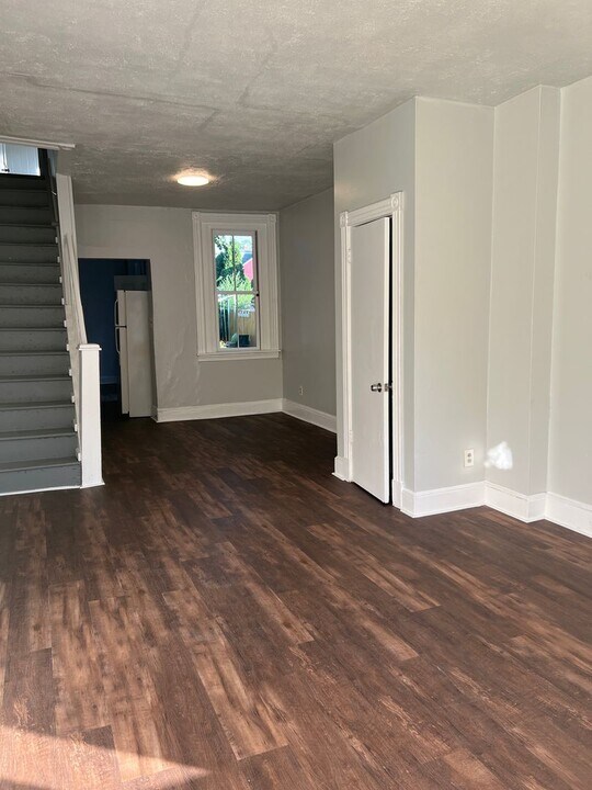 549 Howard Ave in Lancaster, PA - Building Photo