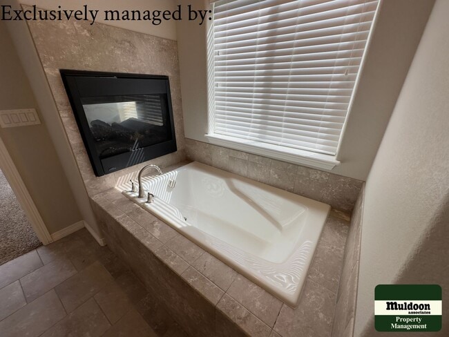 6838 Black Saddle Dr in Colorado Springs, CO - Building Photo - Building Photo