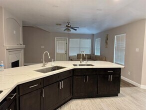 9431 Water Edge Point Ln in Humble, TX - Building Photo - Building Photo