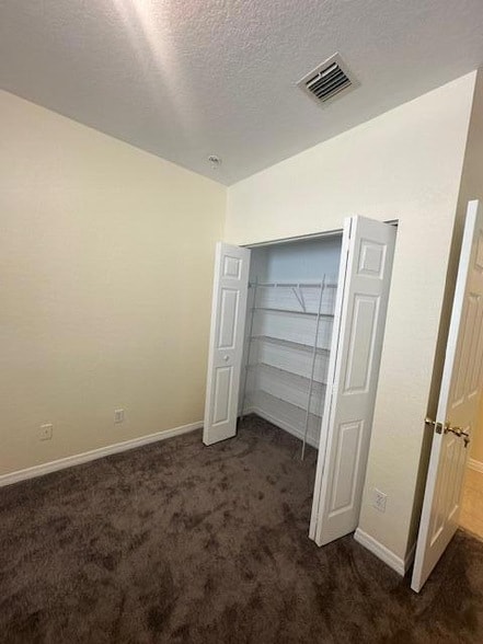 9404 Portside Dr, Unit 519 in Fort Pierce, FL - Building Photo - Building Photo