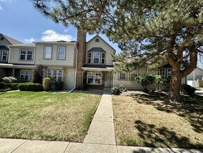 9616 W Chatfield Ave in Littleton, CO - Building Photo - Building Photo