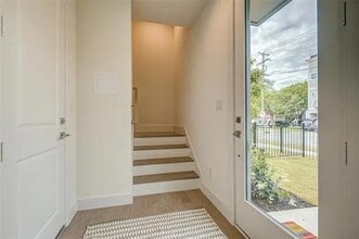 5703 Lindell Ave in Dallas, TX - Building Photo - Building Photo
