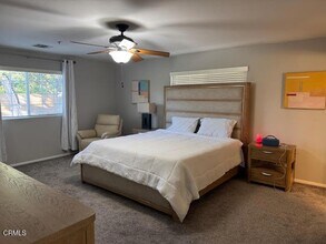 10975 Darling Rd in Ventura, CA - Building Photo - Building Photo