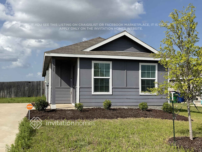 property at 2925 Greenhorn Ave