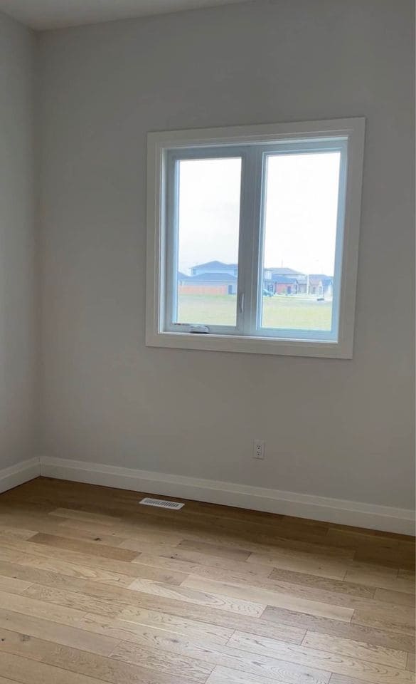 property at 601 Sweetbay Cres