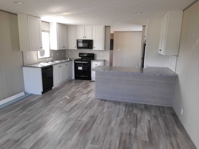 4627 Blanche Rd in Sumter, SC - Building Photo - Building Photo