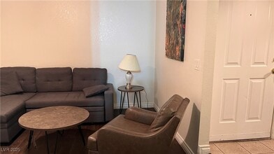 8455 W Sahara Ave in Las Vegas, NV - Building Photo - Building Photo